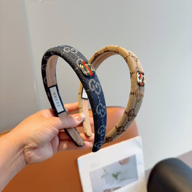 with packaging Gucci official classic new double G headband, a must-have item fo