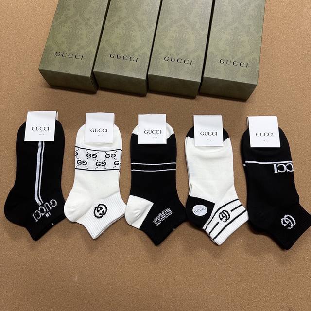 Gucci Gucci new socks, one box of five pairs of jacquard classic logo, super nic