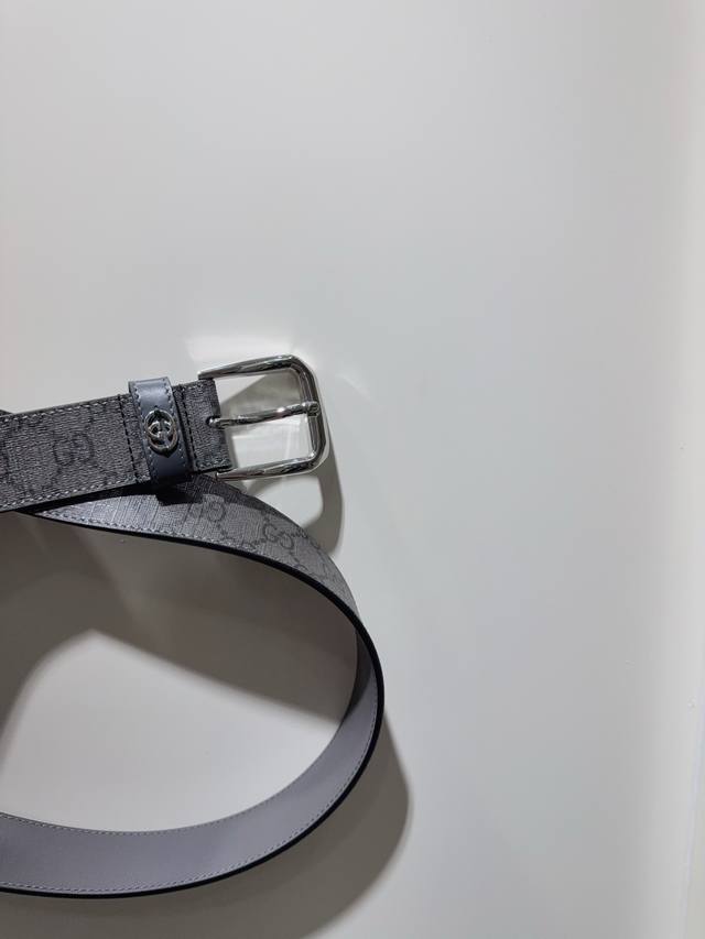 Belt with Interlocking G detail Gg Supreme canvas is reinvented in new ways ever