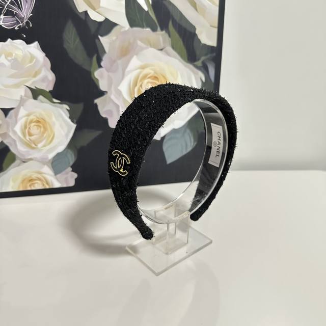 Special counter packaging Chanel Chanel's latest headband Little fairies hurry u