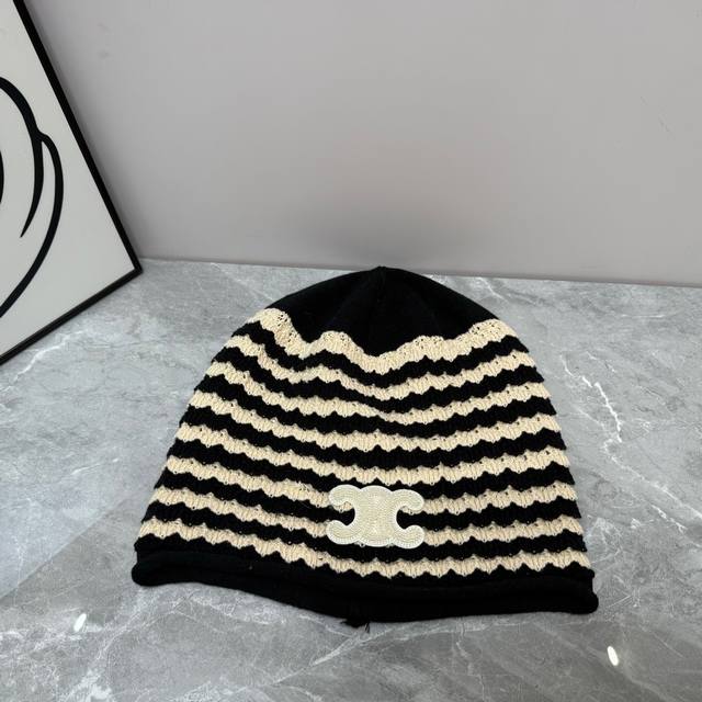 Running volume Celine ~ New style pile hat High quality spot! Very layered desig