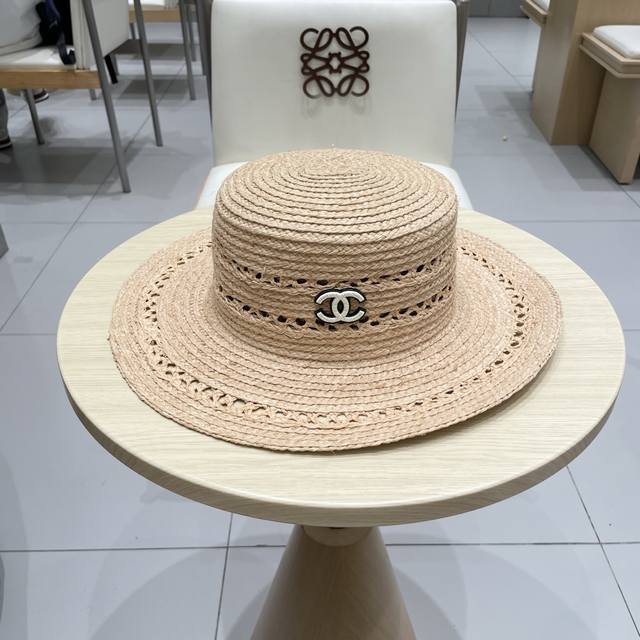 Chanel new raffia hat, flat top sun hat, head circumference 57Cm