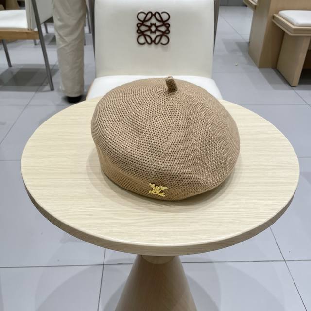 Lv Louis Vuitton solid color simple beret hat female spring and summer Korean ve