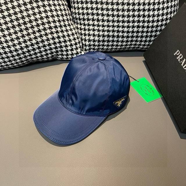 Inverted triangle shiny shipment, sufficient stock! with box cloth bag, Prada cl