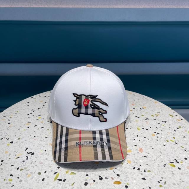 Burberry spring and summer original baseball cap, classic Bt plaid original new