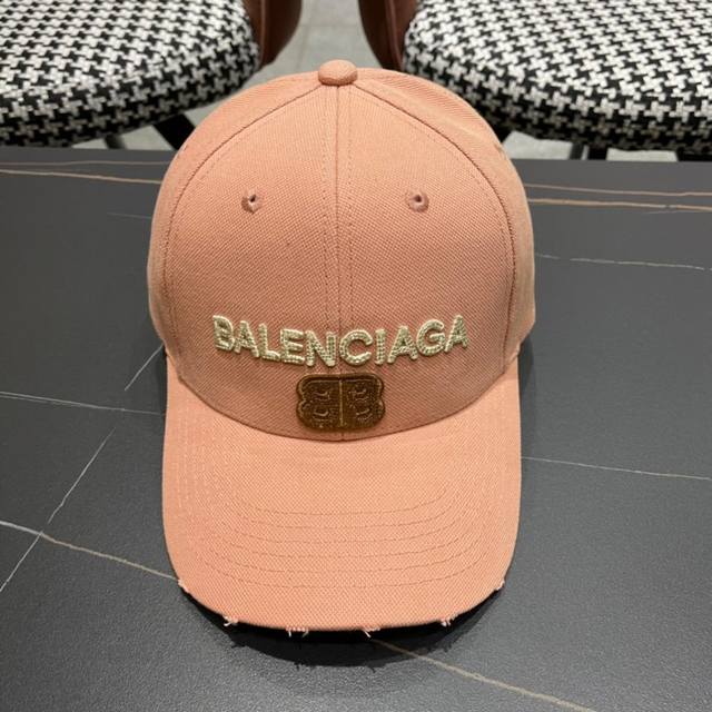 Balenciaga 2025 new baseball cap is simple and stylish, super beautiful hat!