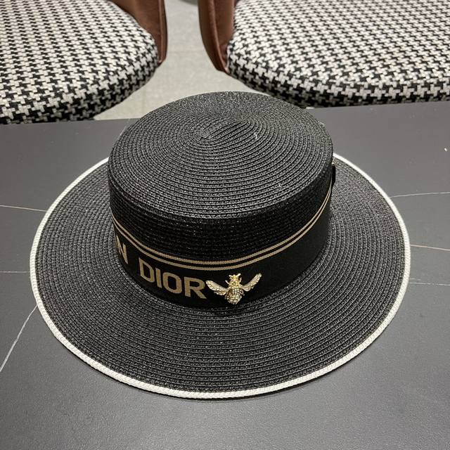 Dior 2025 flat hat, a very classy hat~ the first choice for going out! The hat s