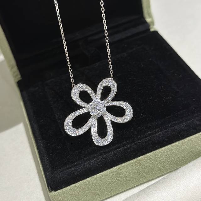 Xf037 Fanjia classic flower necklace luxury high carbon diamond full diamond nec