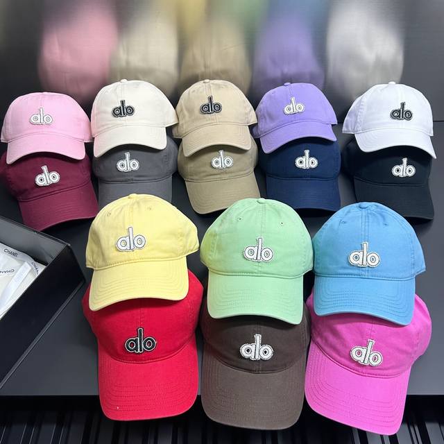 special price with dust bag. Alo 2025 new simple baseball cap, unisex ~ cool and