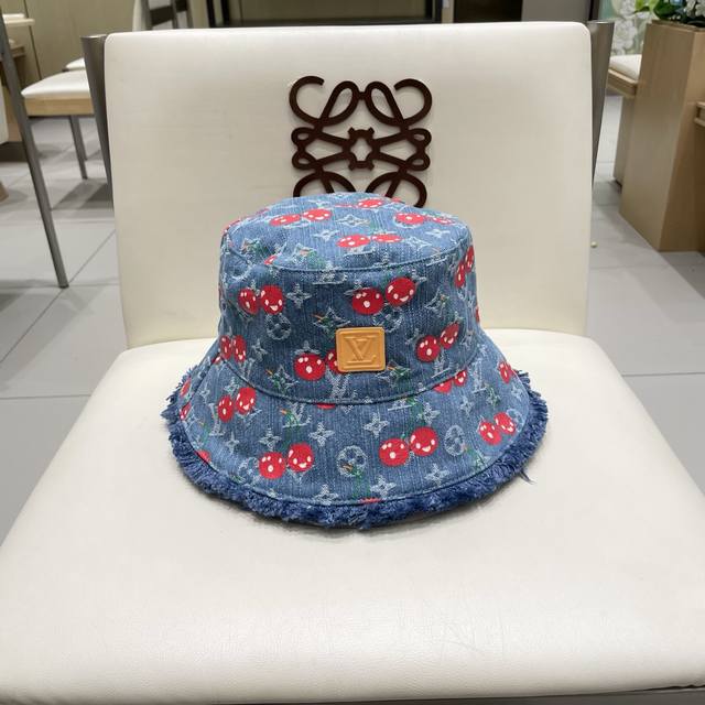 Lv Louis Vuitton denim bucket hat, head circumference 57Cm