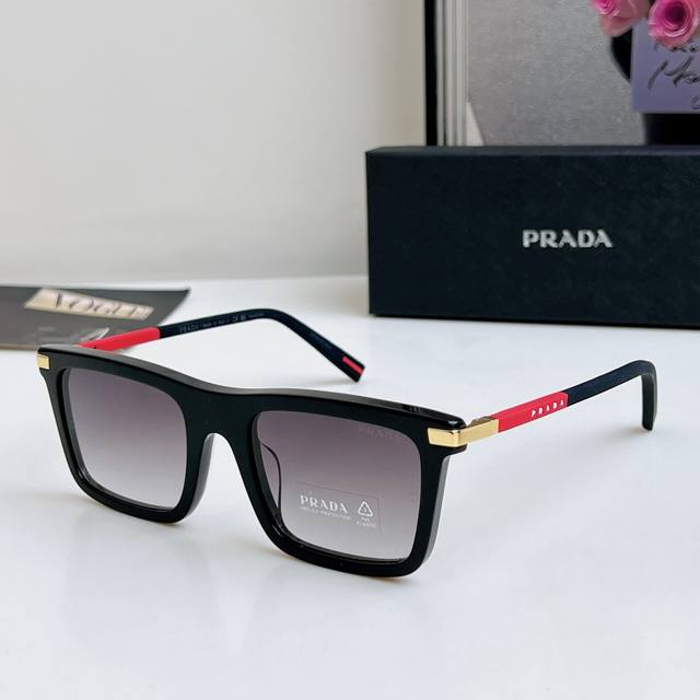 color changing Prada Model: Sps A58 Size: 52 mouth 22-145