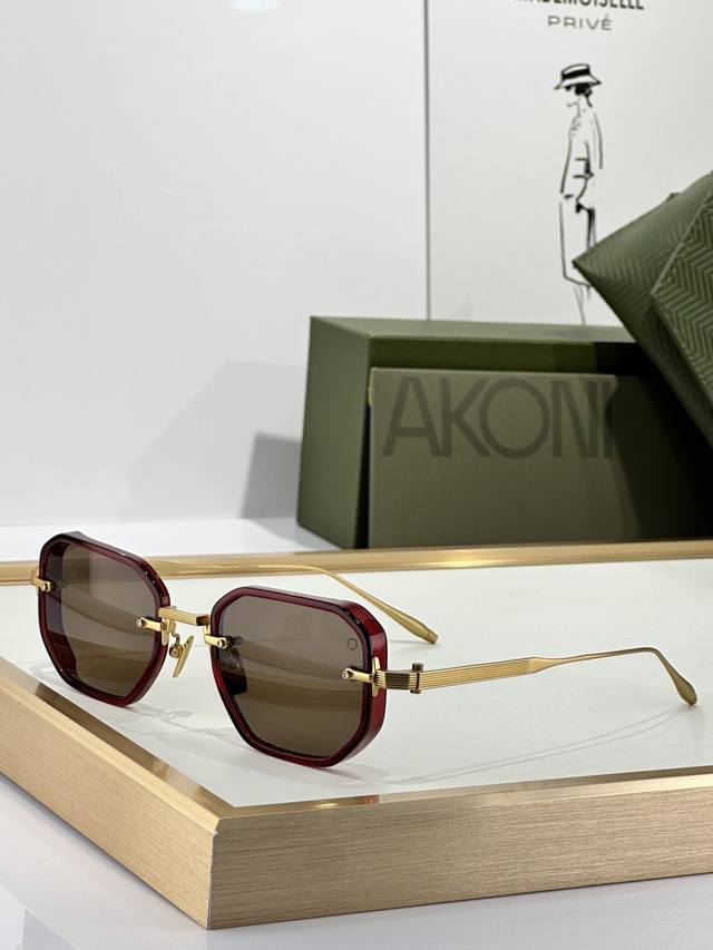Akoni Model: Aks-307 Size: 47 ports 24-145