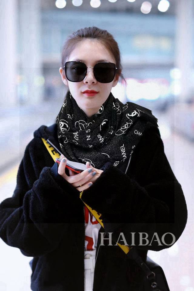 New shiny scarf, new style customer supply silver line cashmere fabric long scar