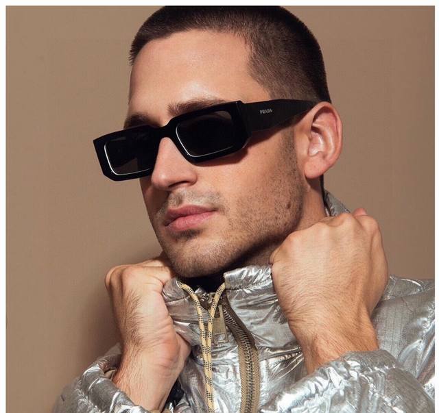 Prada Prada 2025 European and American high-end men and women square frame cool