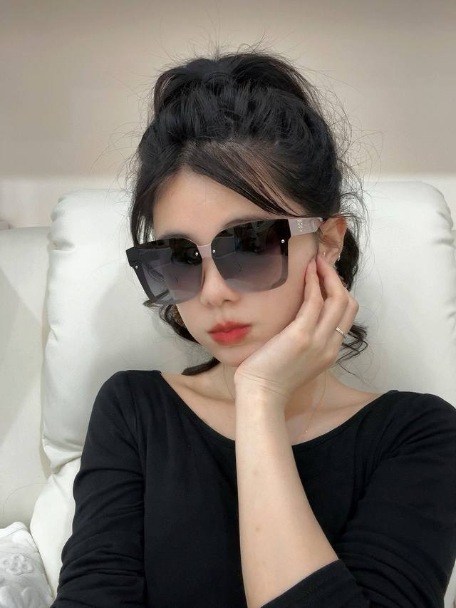 Chanel Chanel 2025 new trendy fashion square frame sunglasses comfortable to wea