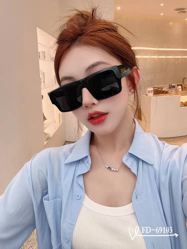 Italian Fendi . Polaroid resin polarized lenses . Tr90 frame is light and comfor