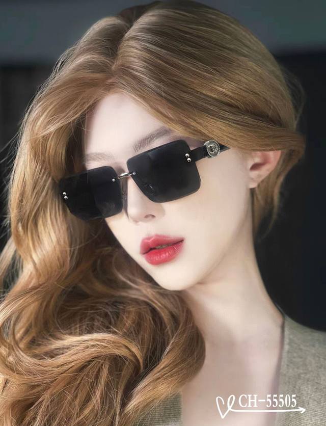 French Chanel - Chanel . Polaroid resin high-definition lens . Tr frame - light