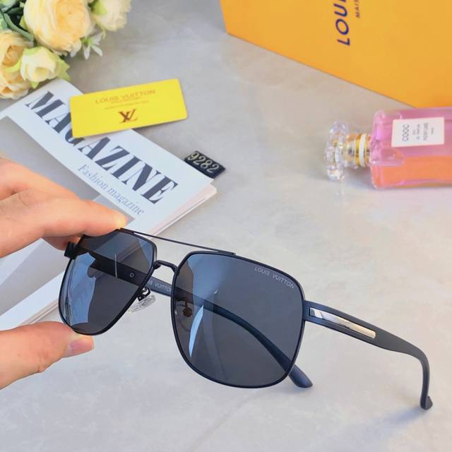 Louis Vuitto's latest metal polarized sunglasses for men, classic and versatile,