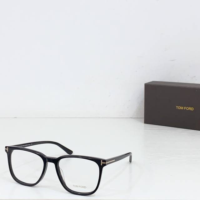 Tom For Dmodel: Tf5929 Size: 54 ports 18-145