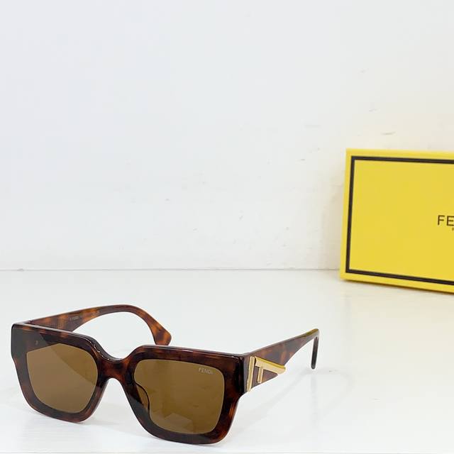 Fend* Model : Fe4098 Size: 63 ports 14-140