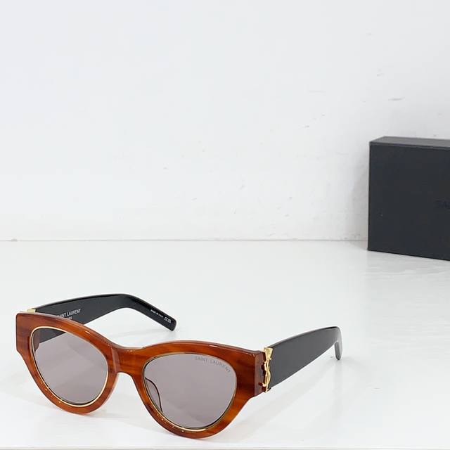 Saint Lauren*Model: Sl M94Dsize: 53 mouth 21-145