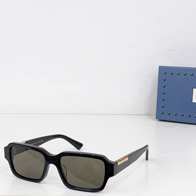 Gucc* Model: Gg1889S Size: 51 ports 20-145