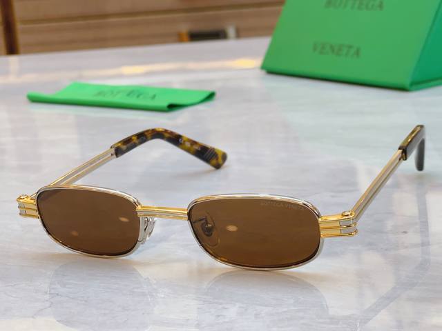 Bottega Venet* new sunglasses, Model: Bv1381S, Size: 50 20-150