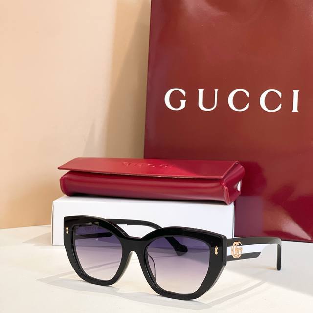 Gucc*Model:Gg1989Sk Size: 54 ports 19-145