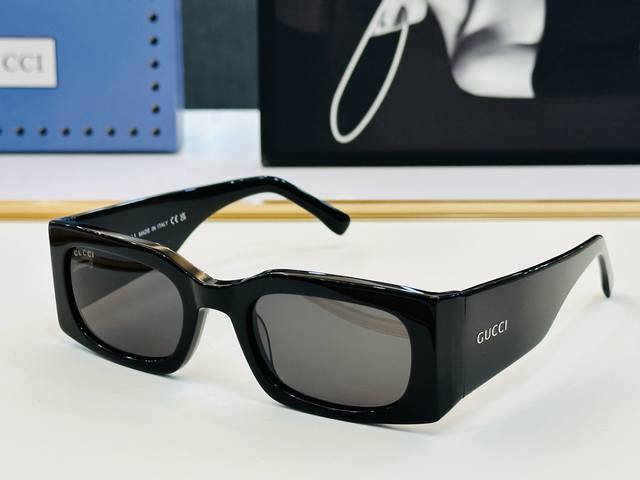 Guccl*Guccl fashion sunglasses Gg1860S Size: 52 23-145 Super stylish L temples P
