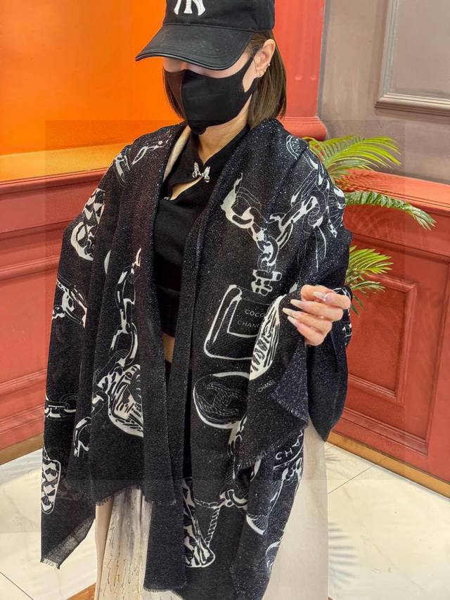 New shiny scarf, the new style is the silver cashmere fabric long scarf provided