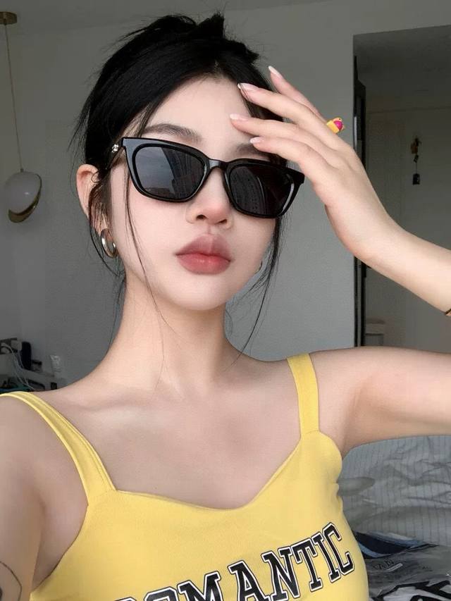 Gucci-Polarized Sunglasses 2025 New Spring Trend Hot Fashion Square Frame Polari