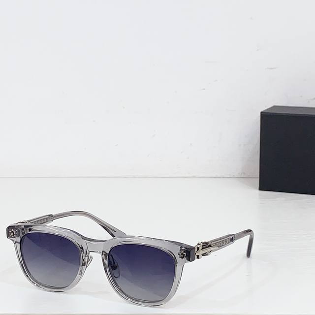 Chrome Heart* Model: Ch8133 Size: 51 ports 20-155