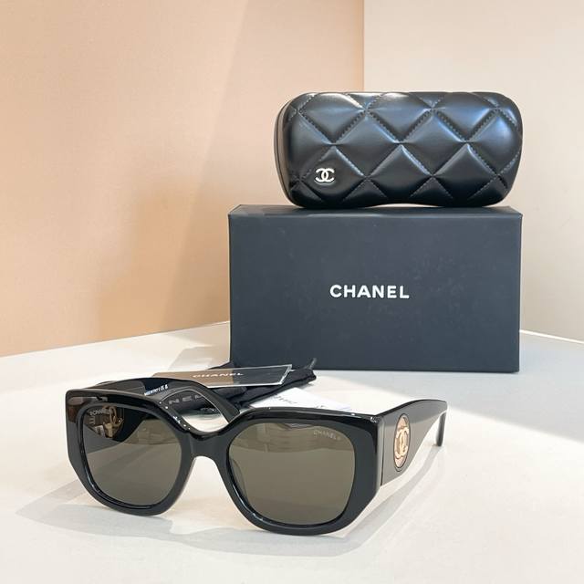 Chane*Model: 5550Size: 55 ports 19-142