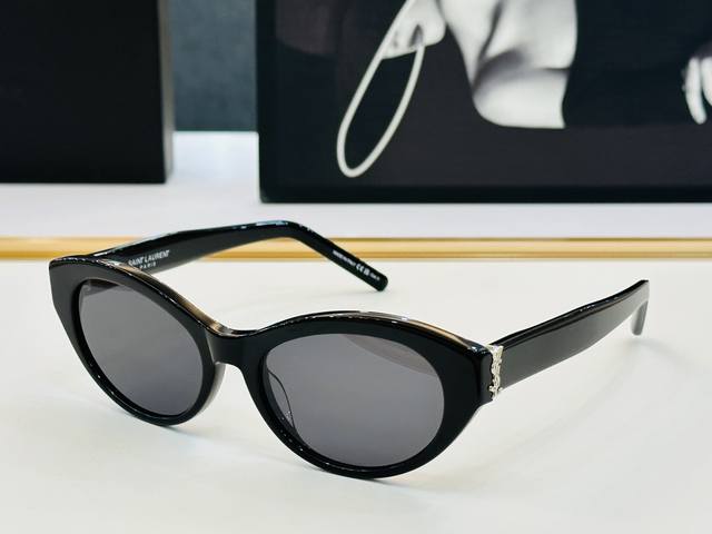 Internet celebrity hit Saint Laurent Sl M148 F Size: 54 mouth 18-145 Metal desig