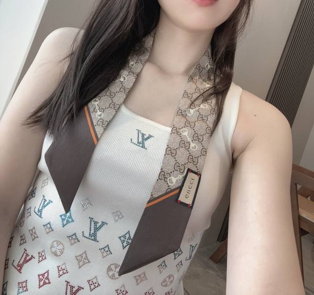 The new ribbon Gg element is inspired by the brand's collection details, and tog