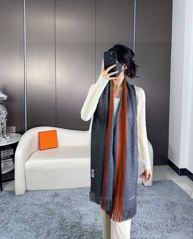 New arrival! Unisex style for men and women, 100% pure cashmere Hermes counter,