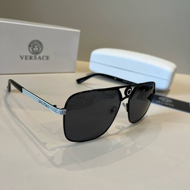 Versace European and American style fashion sunglasses, men's polarized glasses,