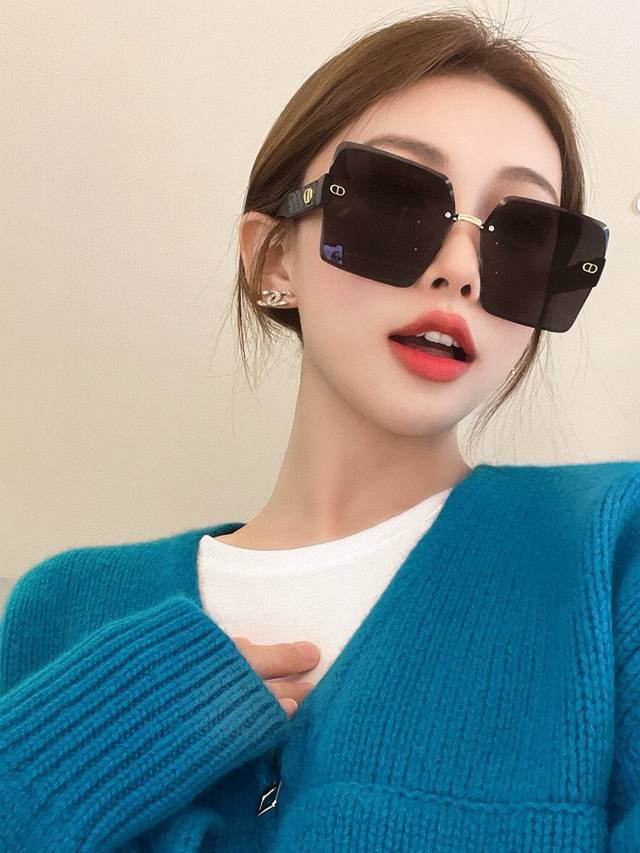Dior-Dior 2025 Spring New Trend Hot Fashion Square Frame Sunglasses High Quality