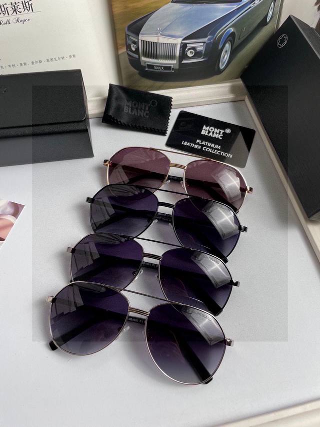 New Montblanc: Original quality polarized sunglasses for men and women. Material
