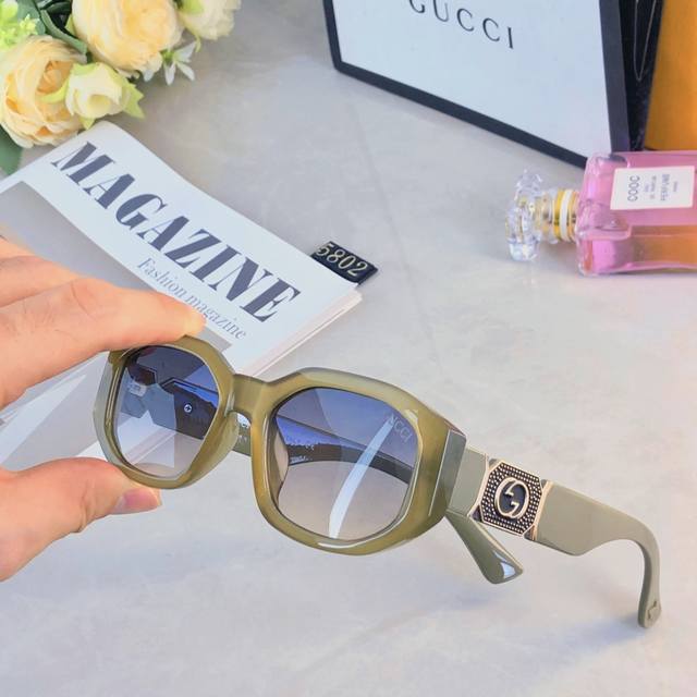 Gucc* new fashion high-end square frame glasses for women sun protection sunshad