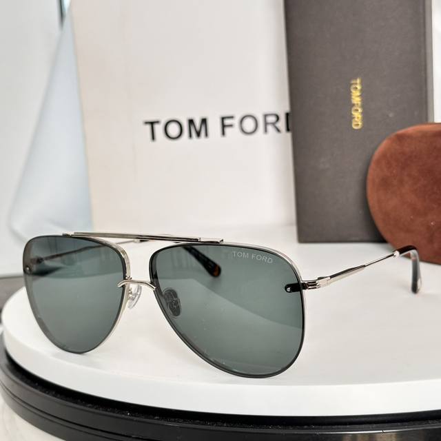Tom For*Model: Ft1071 Size: 62 ports 12-145