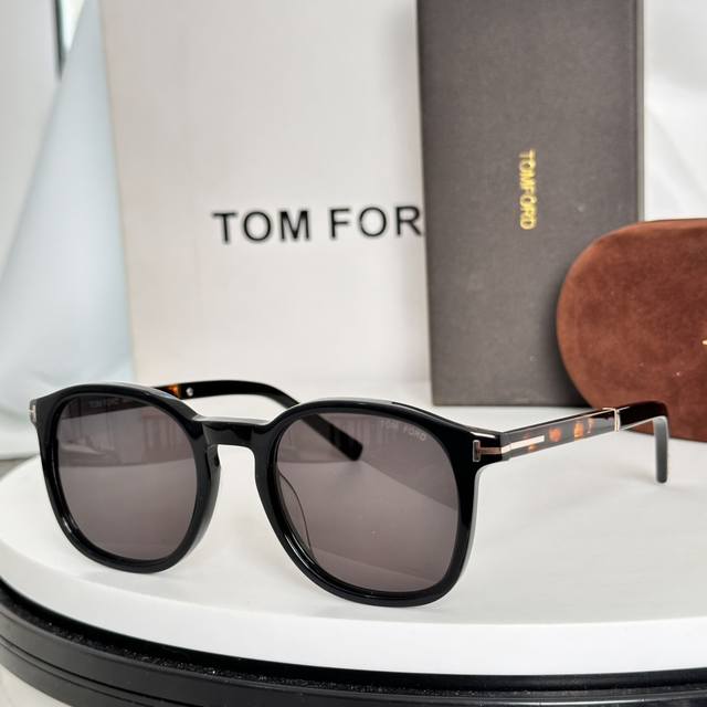 Tom For*Model: Ft1020-N Size: 52 ports 21-145