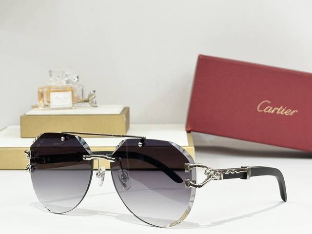 Cartie* Model: Ct0532S Size: 61 ports 15-140