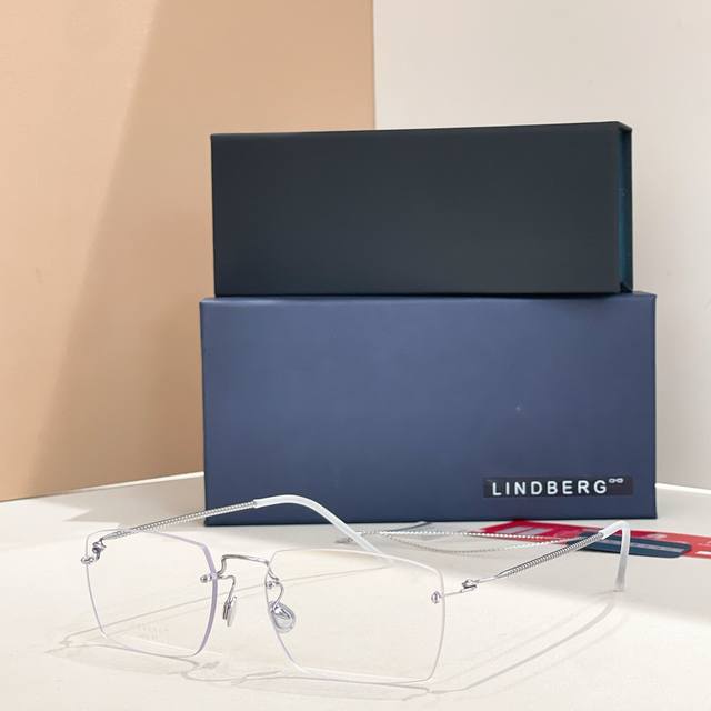 Lindber*Model