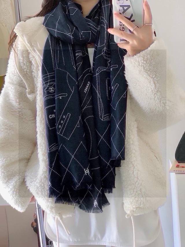 New cashmere shawl long scarf! Highly recommended, the price is super good! The