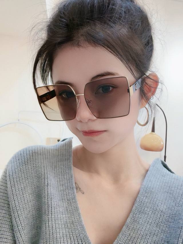 Dior-Dior 2025 Spring New Trend Hot Fashion Square Frame Nylon Sunglasses High Q