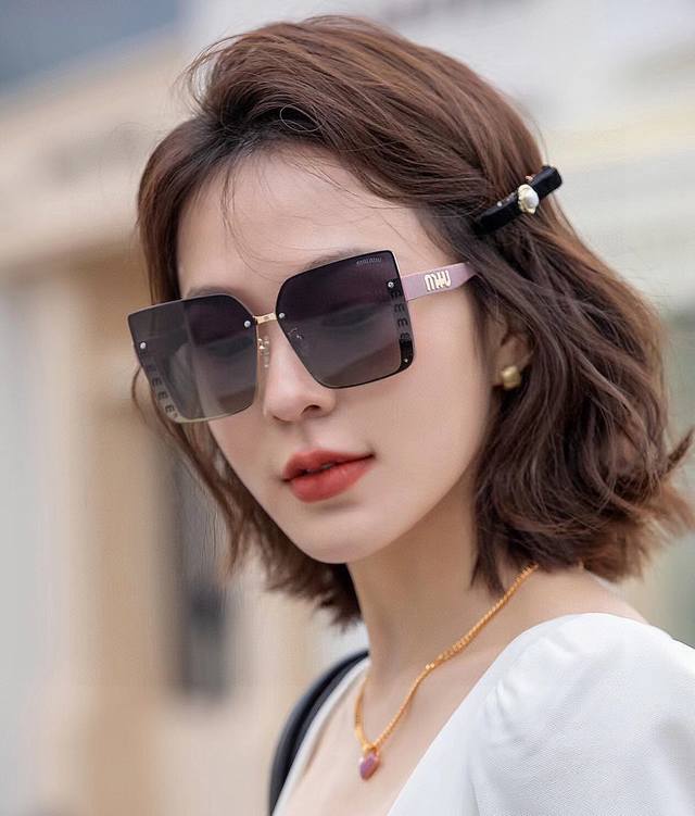 Miu Miu Tr polarized sunglasses 2025 new style trendy fashion square frame polar