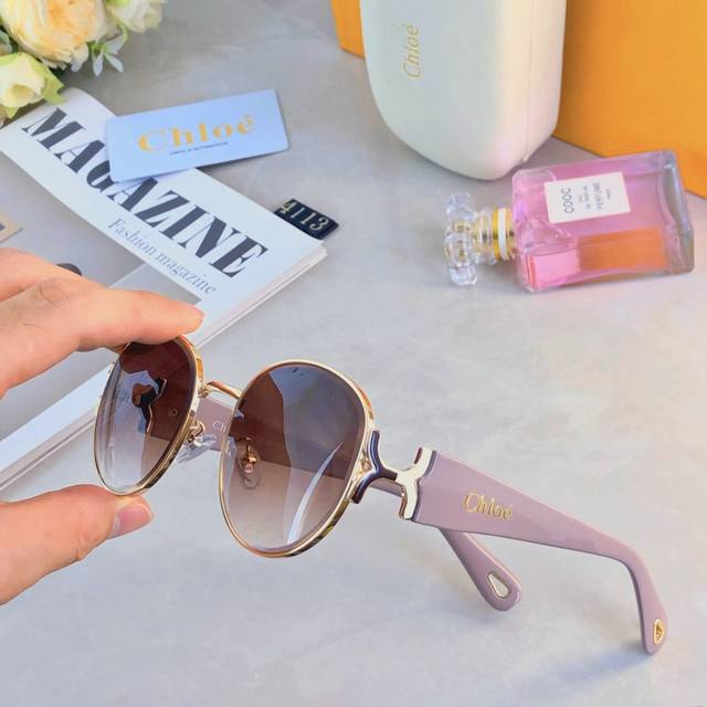 Chlo*2025 new retro metal oval sunglasses for women, high-end small face street