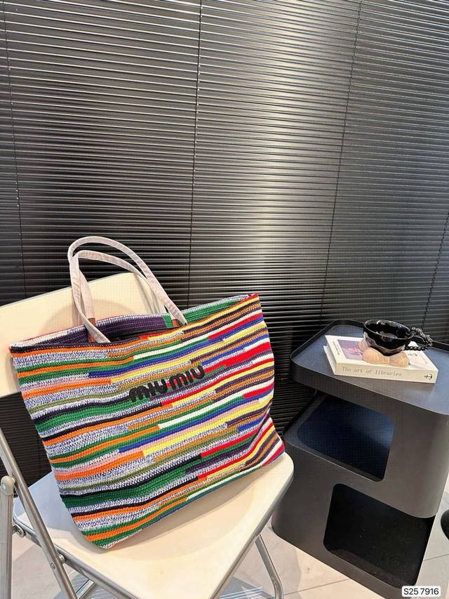 Miu Miu woven shopping bag Miu Miu tote The real thing is really good, the weigh
