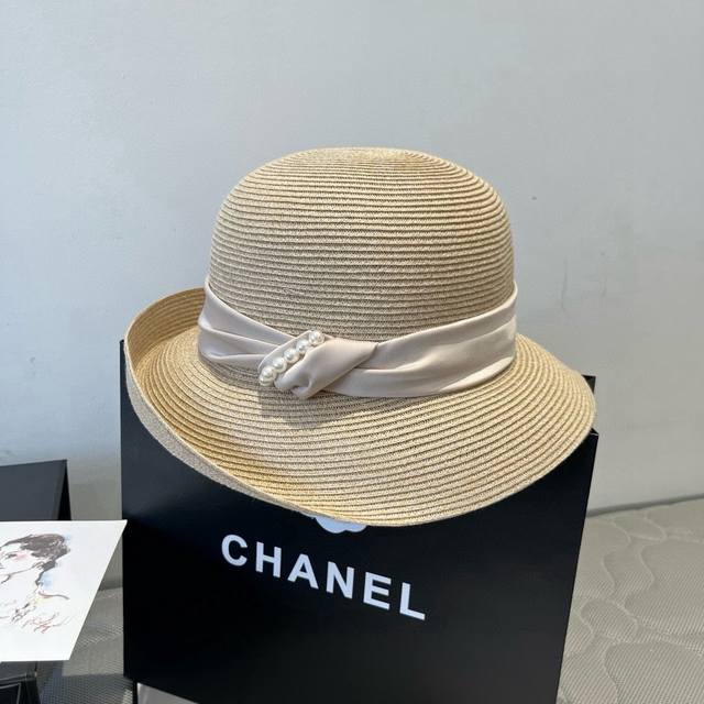 Celine new style curled hat, Taiwan PP straw hat, head circumference 57Cm celebr